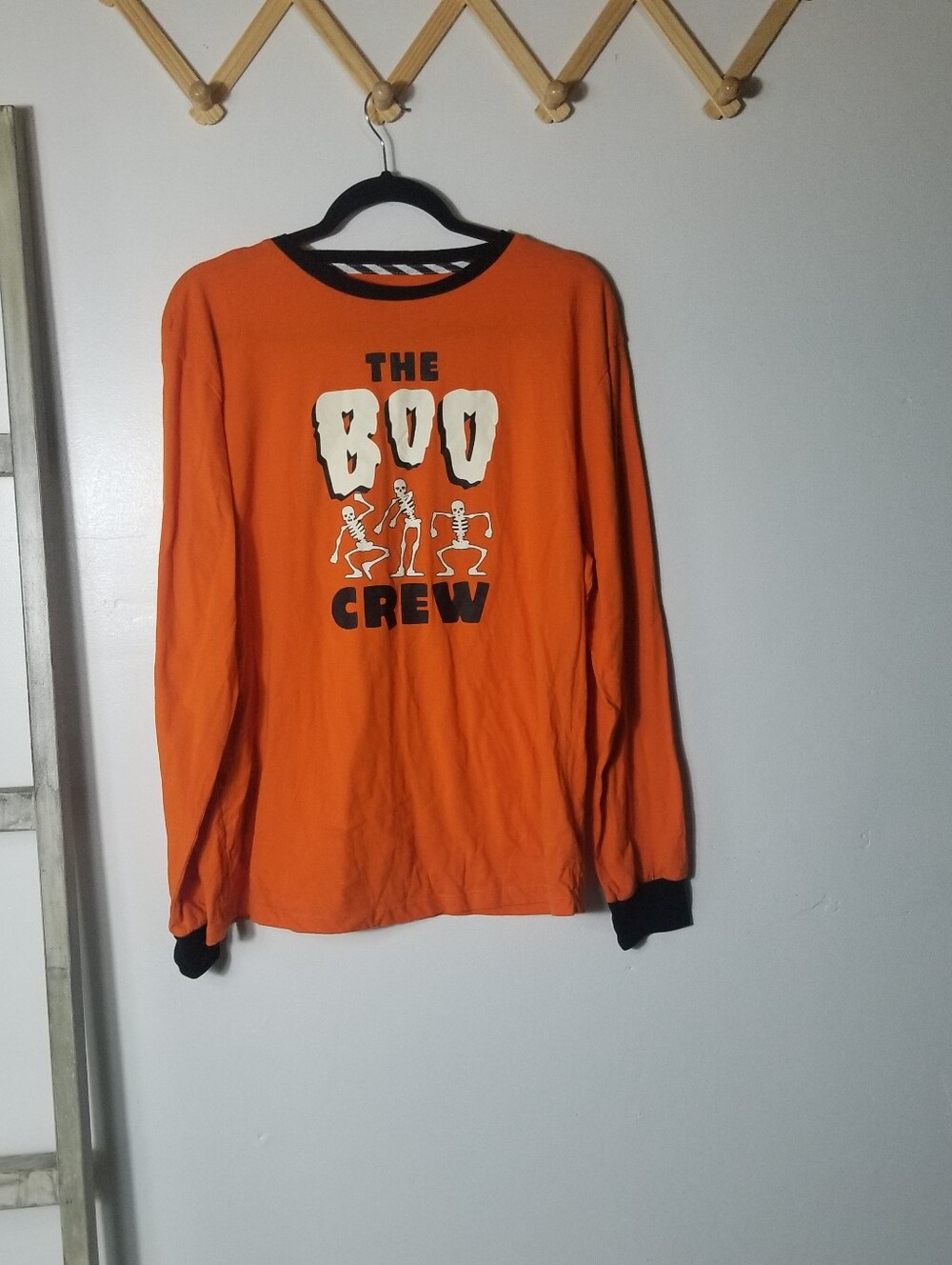 HALLOWEEN FAMILY PAJAMAS MEN'S HALLOWEEN BOO CREW PJ LONG SLEEVE SIZE LARGE